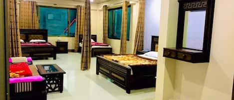 Soundproofing, free WiFi