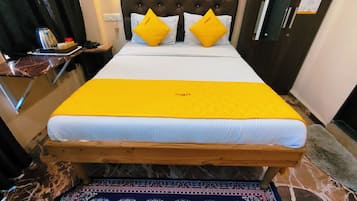 华丽客房 | 高档床上用品、办公桌、隔音、免费 WiFi