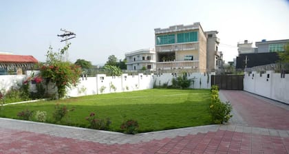 Usman Lodges Ajk