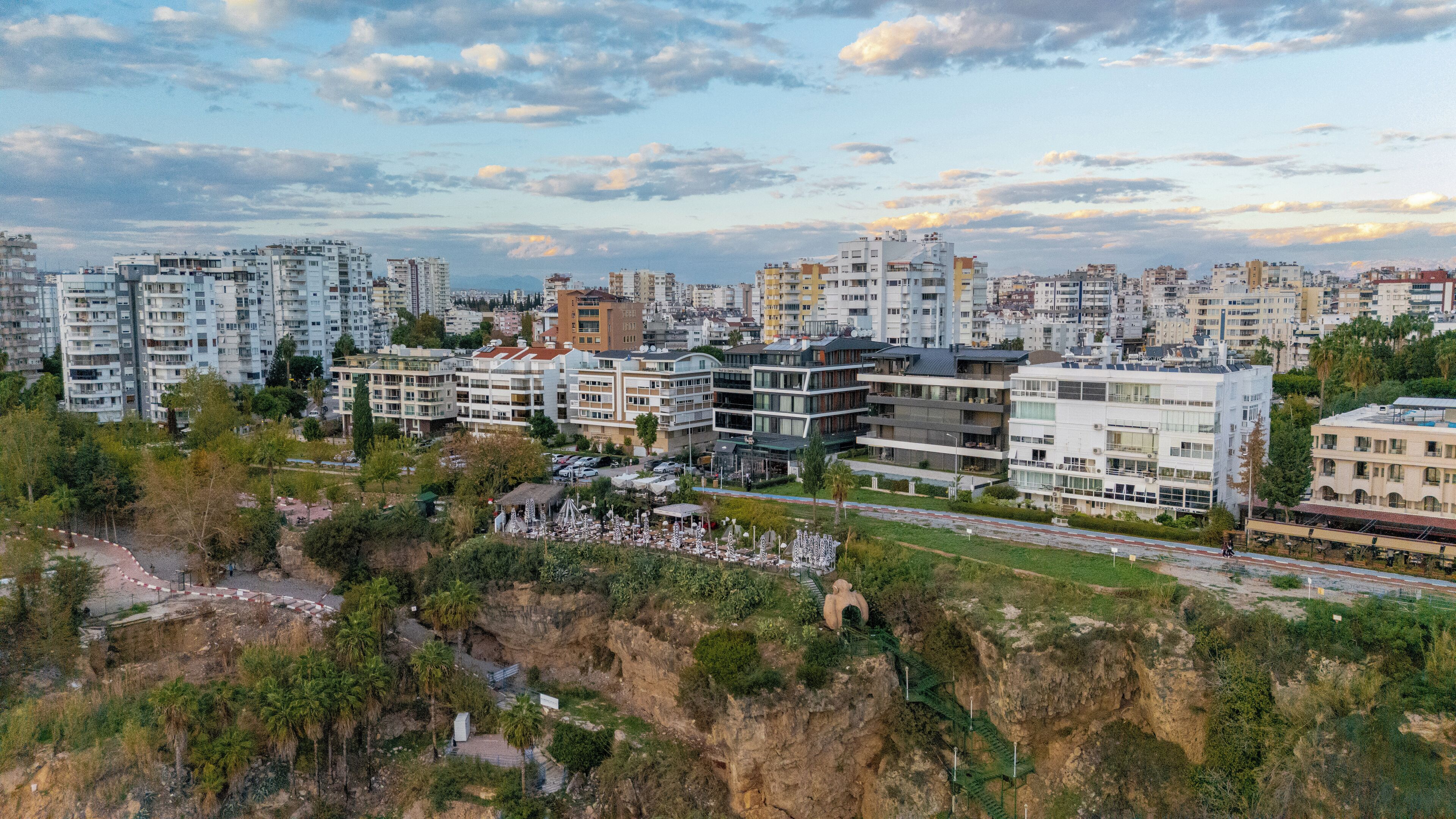Photo - Lucky Monkey Hotel