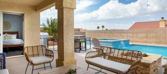 ❤️Modern 4BR Joshua Tree House w/ heated Pool!