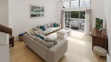 Télévision, jeux vidéo, Netflix, services de streaming