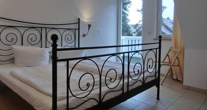 3-room apartment with 2 floors, 2 bedrooms in a quiet location for 6 pers. with WLAN -