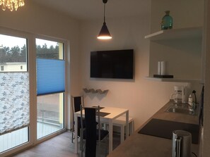 Kühlschrank, Ofen, Herdplatte, Geschirrspüler