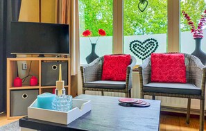 Smart TV - Gorgeous home in Schoonloo with WiFi (Schoonloo)