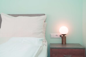 Chambre simple de base, 1 chambre, non-fumeur | Literie hypoallergénique, coffre-fort, bureau, système d’insonorisation