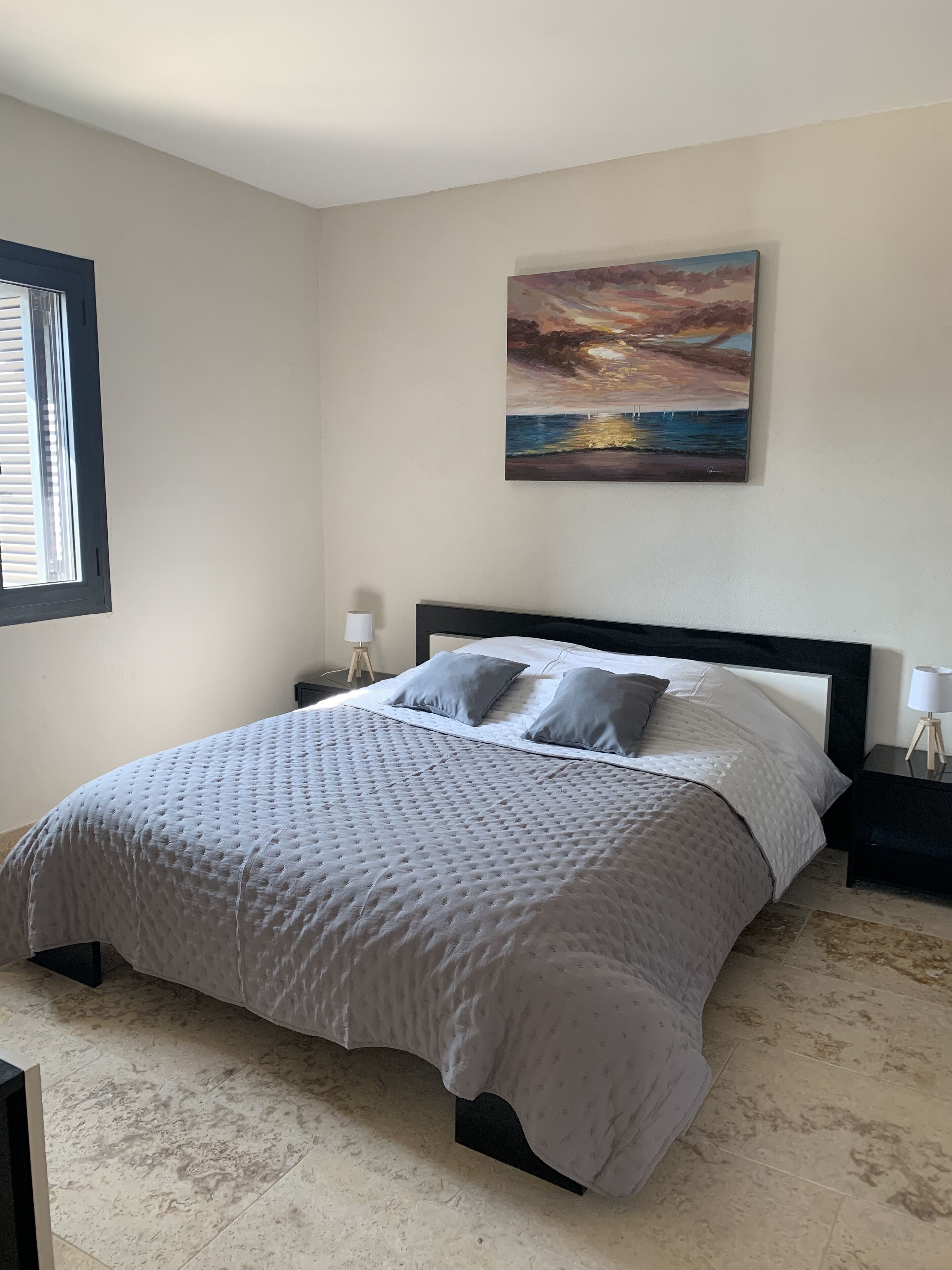 1 chambre, fer et planche à repasser, Wi-Fi, draps fournis