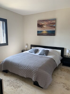 1 bedroom, iron/ironing board, WiFi, bed sheets - Apartment in the heart of nature (Sartène)