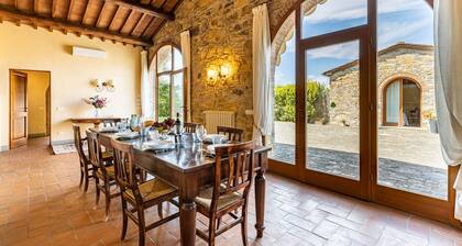 Lovely home in San Donato in P. FI