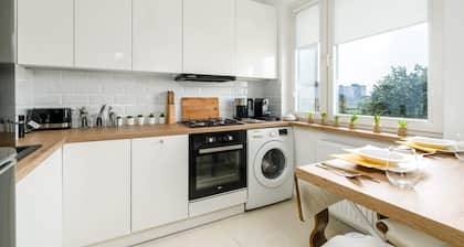 Keplera 8B | Comfy Studio | Balcony | Home office