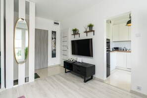 Kühlschrank, Ofen, Herdplatte, Geschirrspüler