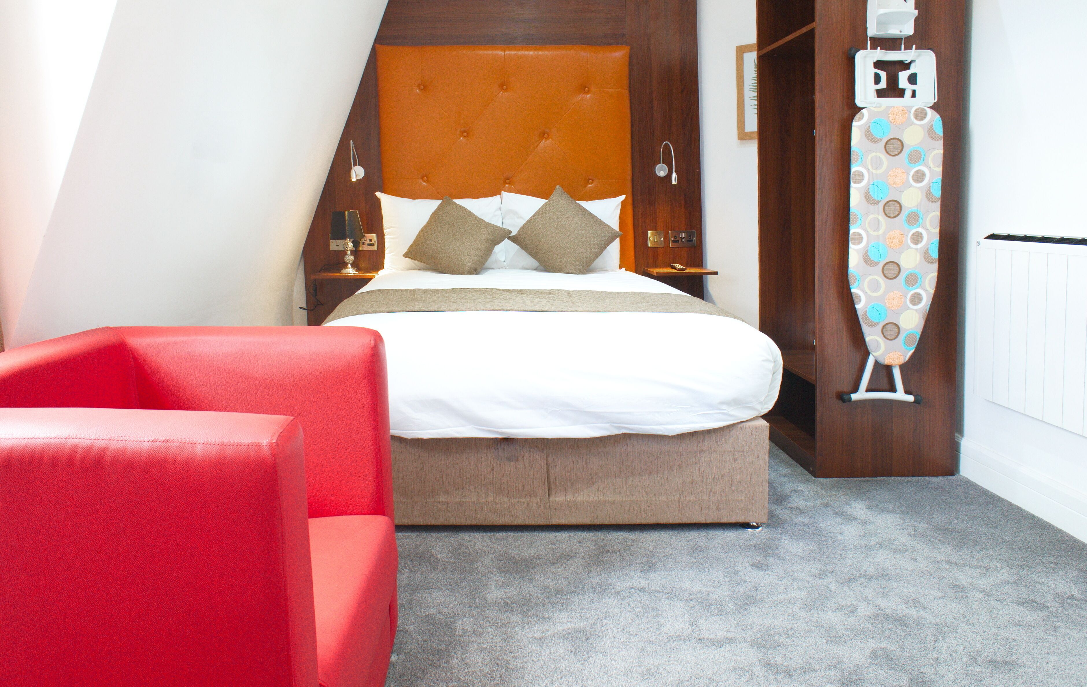 standard double room | desk, laptop workspace, iron/ironing board, free wifi