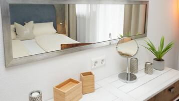 1 Schlafzimmer, Zimmersafe, Bügeleisen/Bügelbrett, kostenloses WLAN