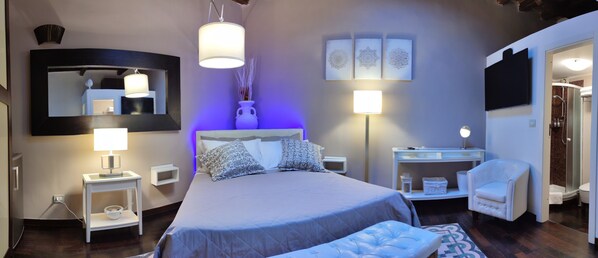 2 bedrooms, in-room safe, iron/ironing board, free WiFi