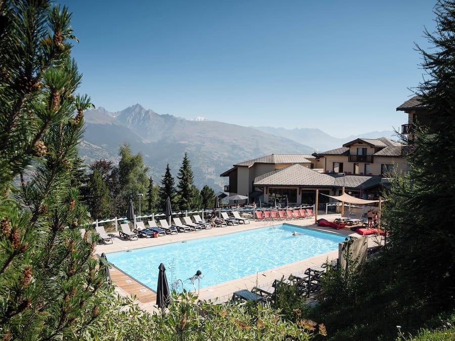 Seasonal outdoor pool