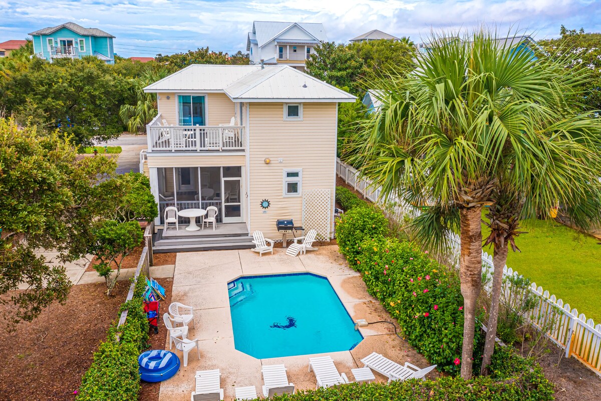 Photo 3 of 6-Seat Golf Cart ~ Private Pool ~ Screened Porch ~ Pet Friendly