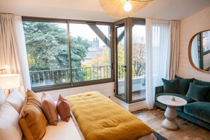 Doppelzimmer, zum Innenhof hin | Hochwertige Bettwaren, Minibar (mit einigen kostenlosen Artikeln)