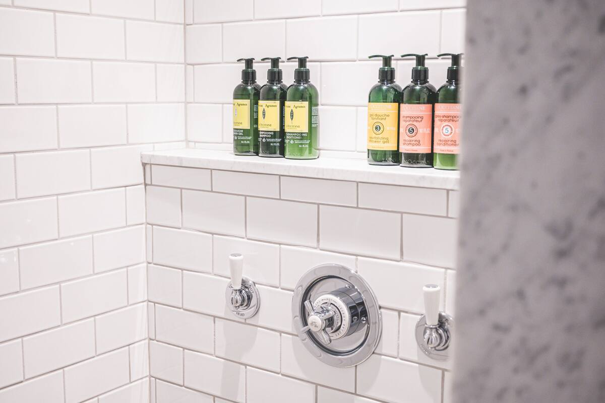 superior double room | bathroom amenities | hair dryer, bathrobes, slippers, towels