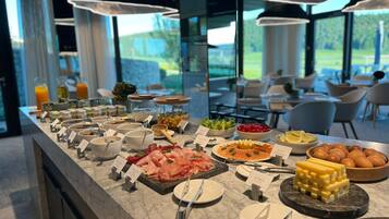 Daily buffet breakfast for a fee