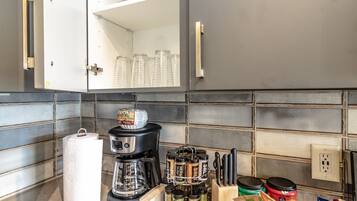 Kitchen islands