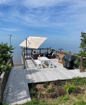 Outdoor dining - Eagle Sands on Mille Lacs: Sugar Sand Beach on the Peaceful North End (Aitkin)