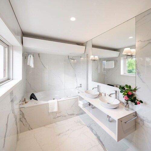 Stunning Villa. Discover some details from several generations