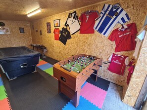 Games room - The Old Post Office (Llandrindod Wells)