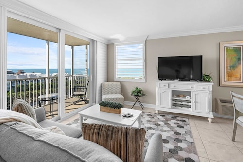 Incredible Views From 4807