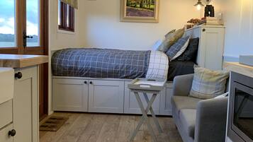 1 bedroom, Internet, bed sheets