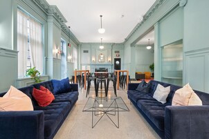 Zona de estar del vestíbulo