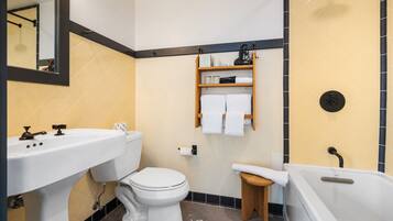 Standardzimmer, 1Â King-Bett (Self Check-in with Virtual Front Desk) | Badezimmer