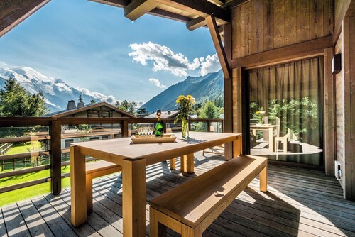JATOBA - Chalet with a jacuzzi and cinema corner