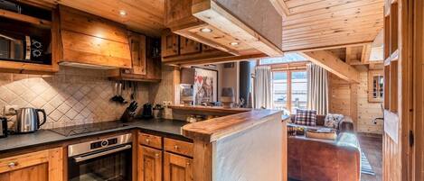 Kylskåp, diskmaskin och brödrost