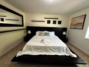 2 室のベッドルーム、WiFi (無料)、ベッドシーツ