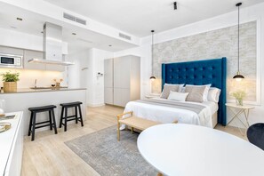 1 chambre, fer et planche à repasser, accès Internet, draps fournis