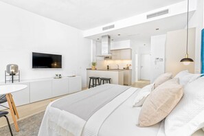 1 chambre, fer et planche à repasser, accès Internet, draps fournis