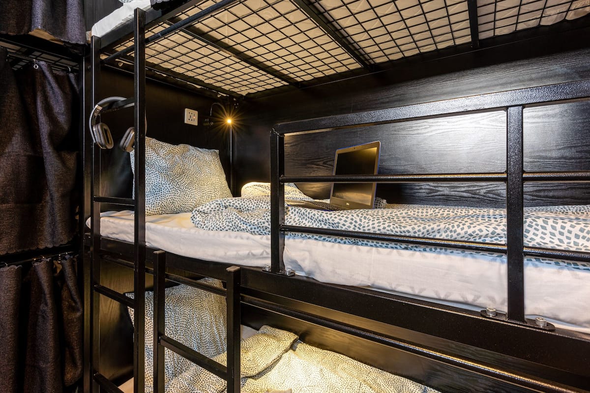 Economy Room, Mixed Dorm, Tower | 1 bedroom, iron/ironing board, free WiFi, bed sheets