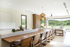 Interior - Sophisticated Villa with Fairway Views & Private Pool, Close to the Beach (Tamarindo)
