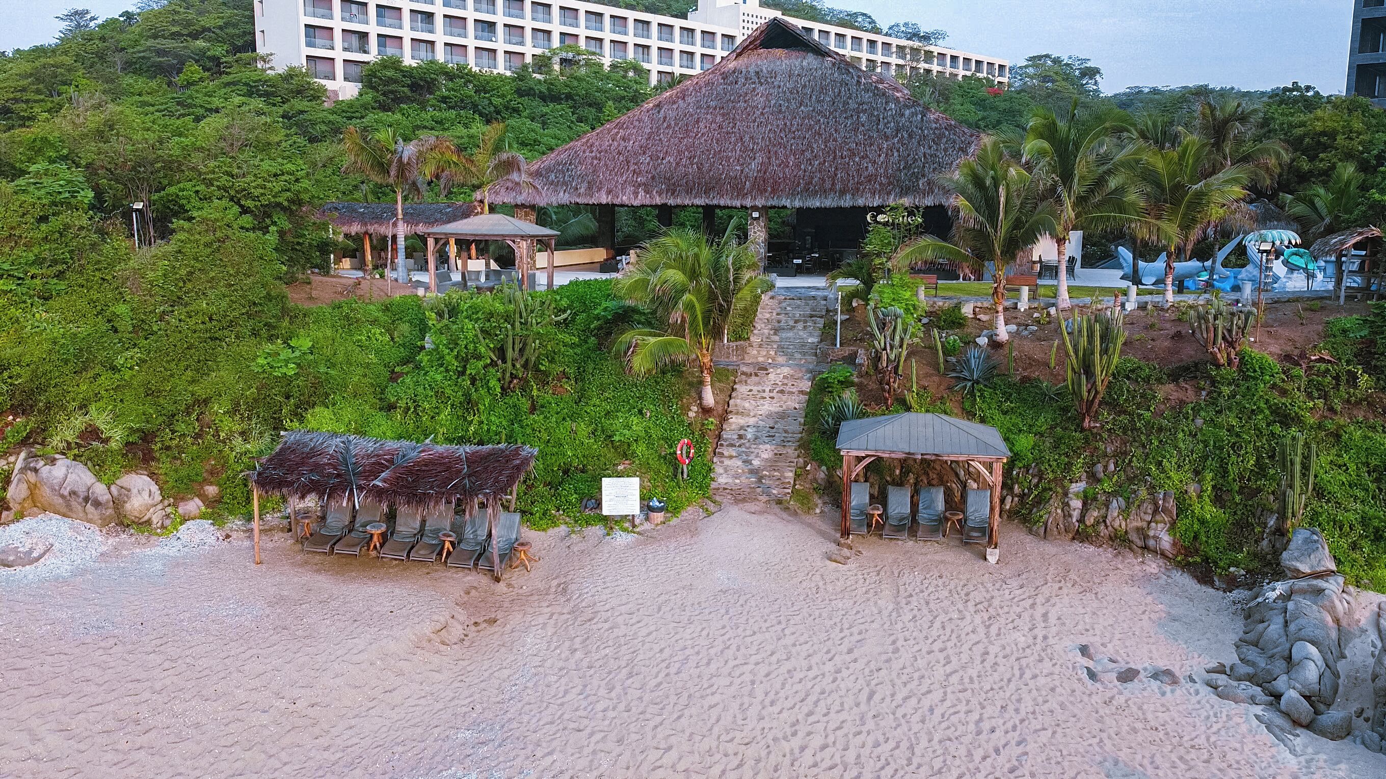 Plage privée, serviettes de plage, massages sur la plage, snorkeling