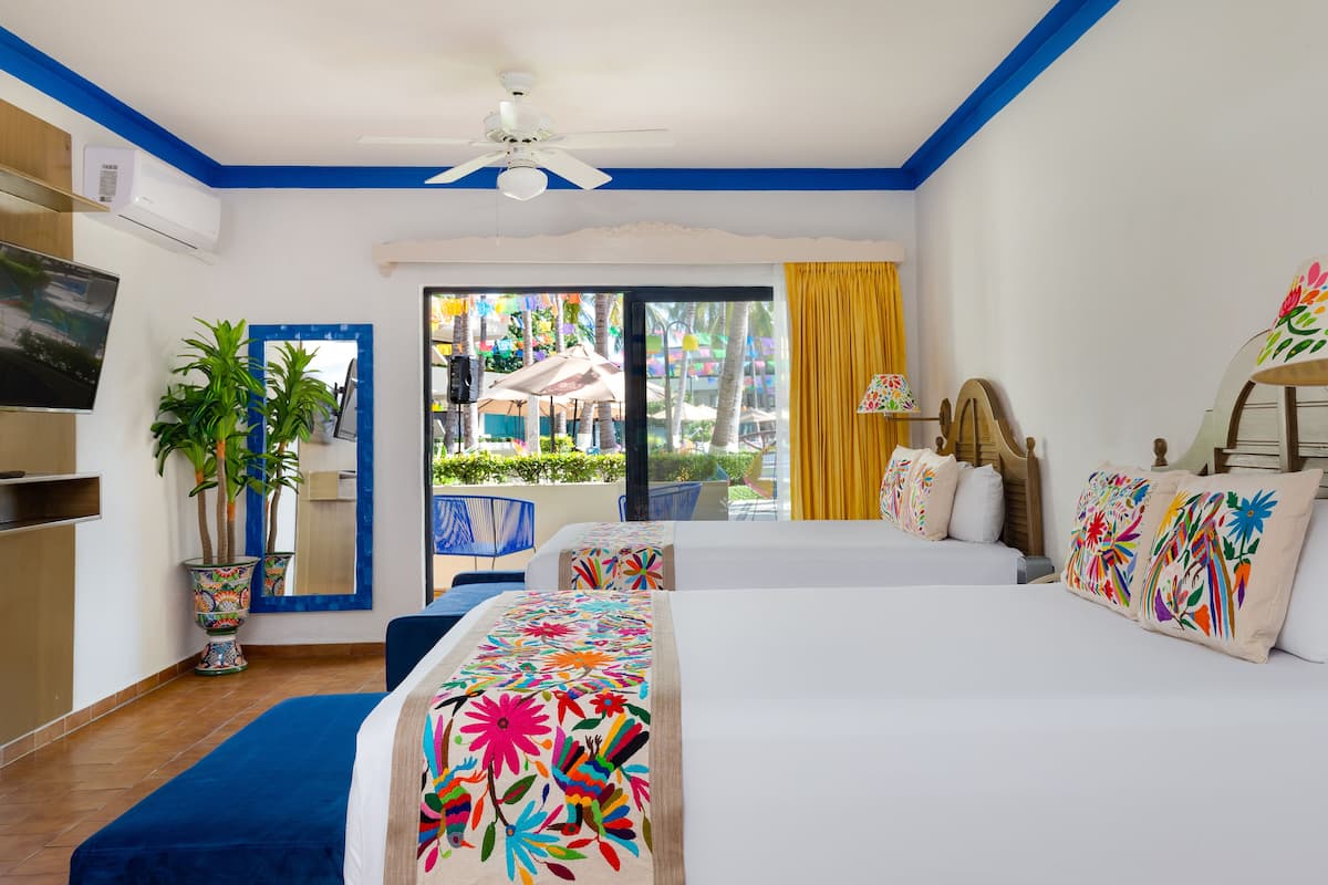 Junior Suite | 1 habitación, caja de seguridad en la habitación y cortinas blackout