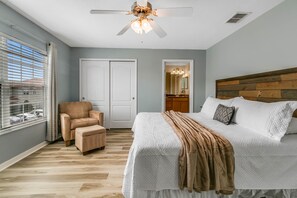 4 bedrooms, iron/ironing board, WiFi, bed sheets