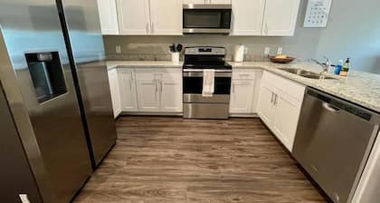 Modern & Sleek family home in West Omaha 🏡