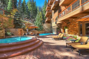 Indoor pool - Luxury Ski in Ski out Condo/Pool and Hot Tub Access/Private Patio (Keystone)