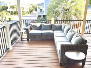 Property grounds - Beautiful Beach Home -3 min walk to beach -with golf cart option (Myrtle Beach)