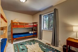 House, Multiple Beds, Hot Tub, Mountain View (Paloma Place) | 4 bedrooms, individually decorated, individually furnished, free WiFi - Paloma Place - 30+ Day Vacation Home (South Lake Tahoe)