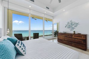 1 slaapkamer, een strijkplank/strijkijzer, wifi, beddengoed