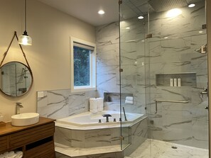 Combined shower/tub, jetted tub, hair dryer, towels - Rustic Modern Chalet on Seven Acres at Sundance (Sundance)