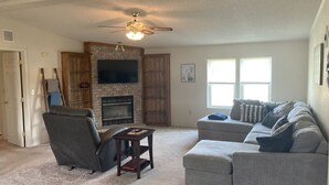 Smart TV - High Plains Hideout (WaKeeney)