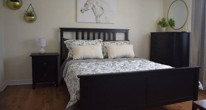 Feel at Home at this central and spacious 1 bedroom condo