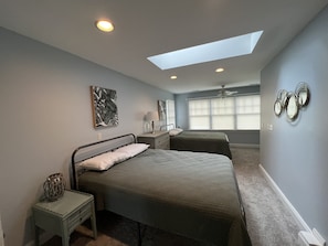 5 bedrooms, iron/ironing board, free WiFi